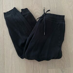 LULULEMON JOGGERS